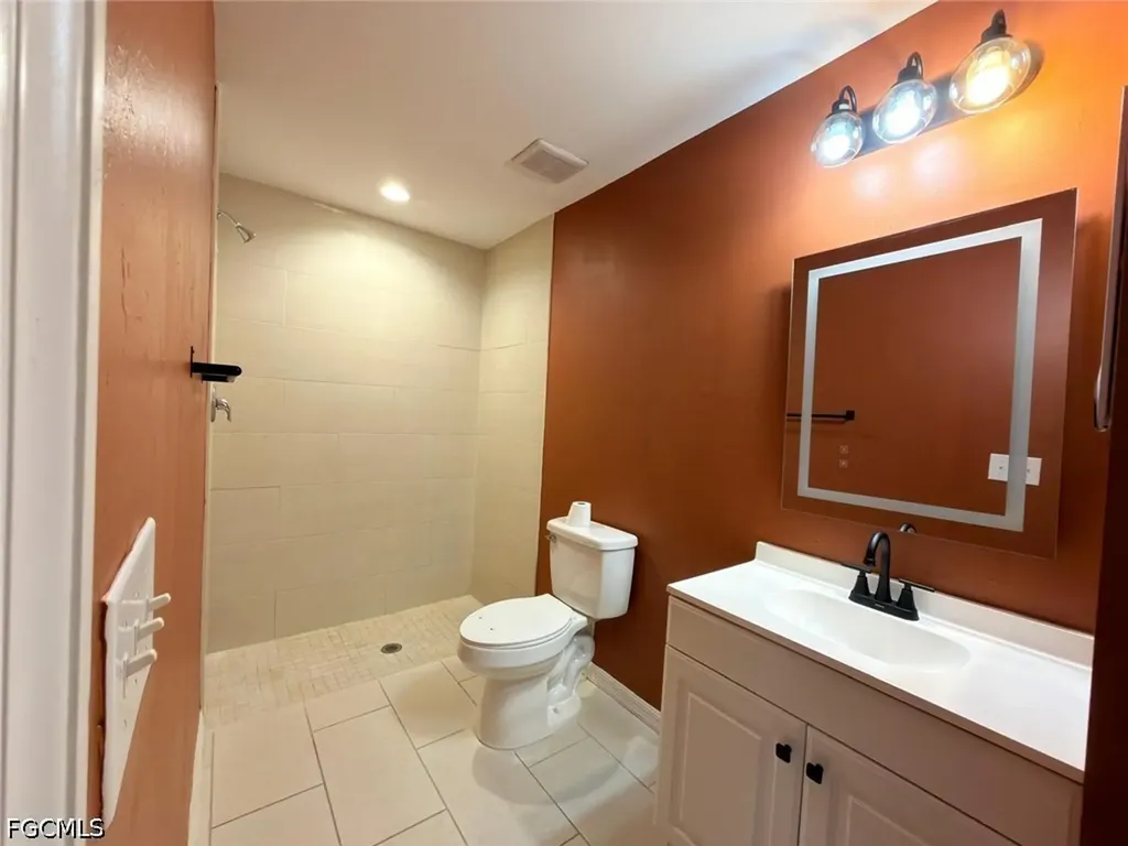 4126 Skyline Boulevard Cape Coral FL 33914