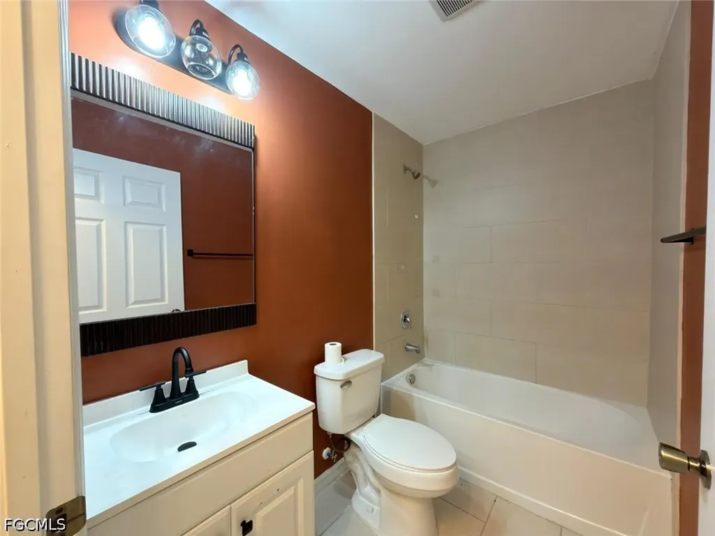 4126 Skyline Boulevard Cape Coral FL 33914