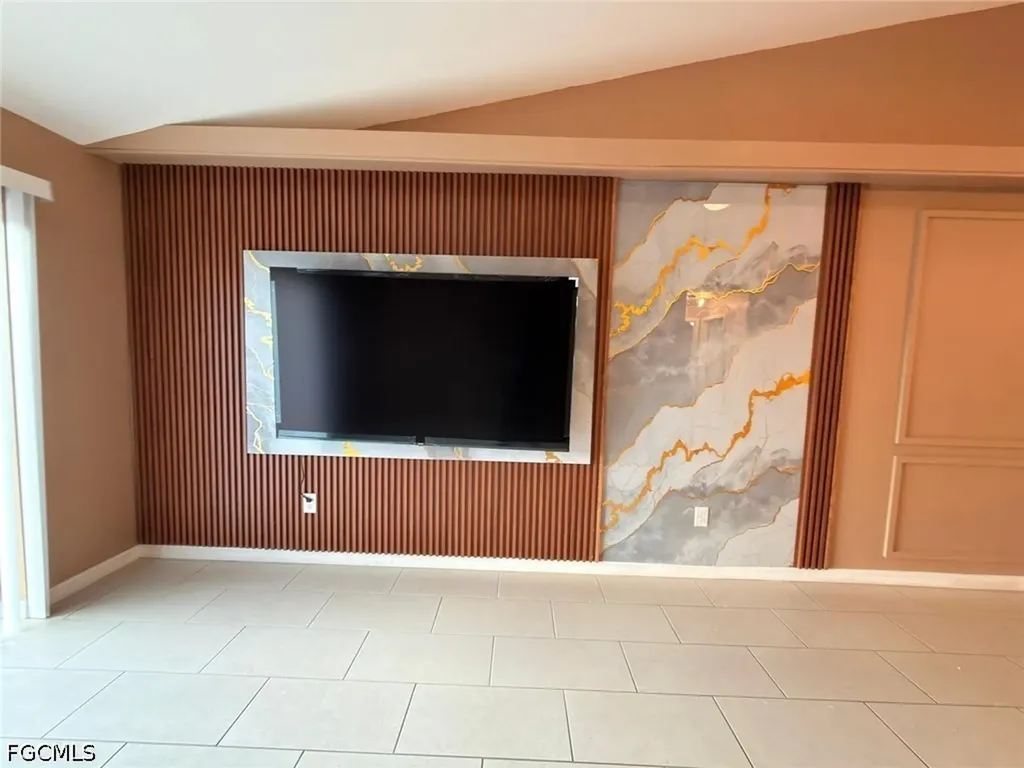 4126 Skyline Boulevard Cape Coral FL 33914
