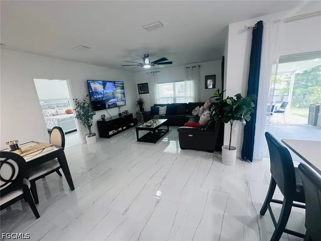 317 SW 26th Avenue Cape Coral FL 33991