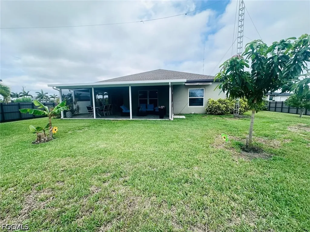 317 SW 26th Avenue Cape Coral FL 33991