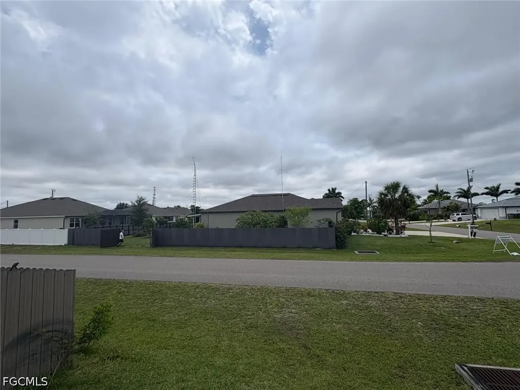 317 SW 26th Avenue Cape Coral FL 33991