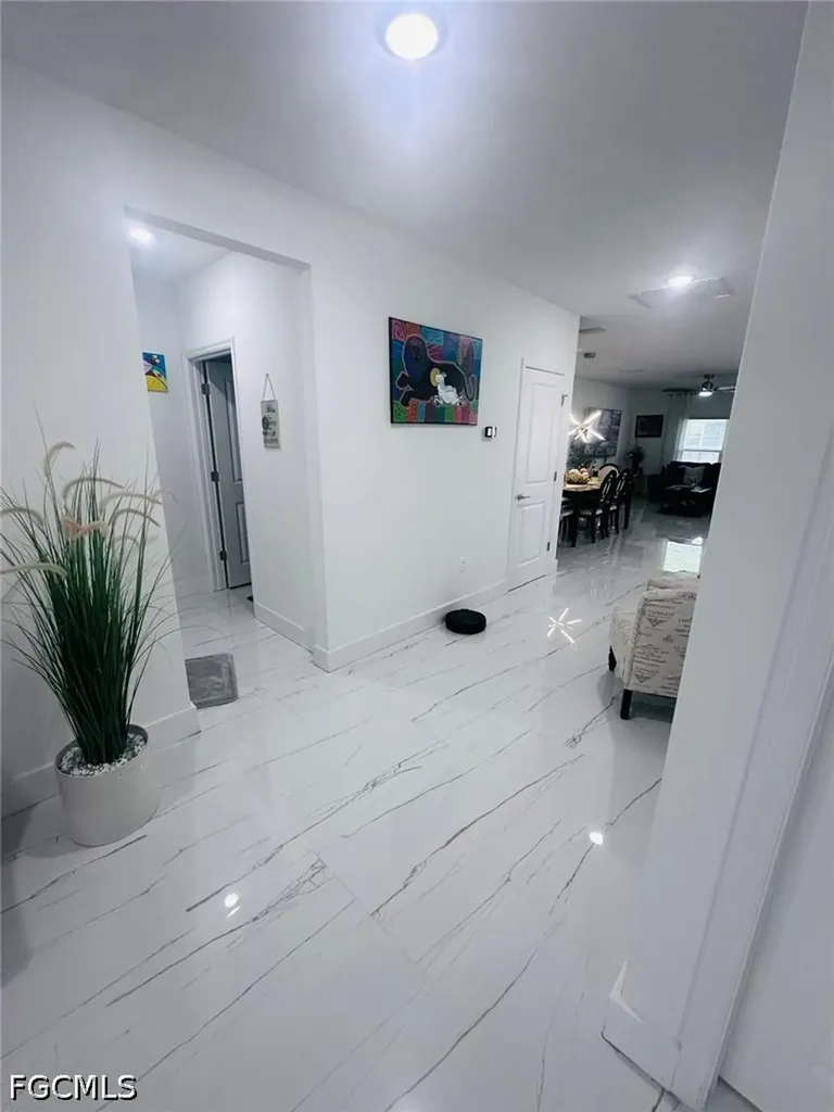 317 SW 26th Avenue Cape Coral FL 33991