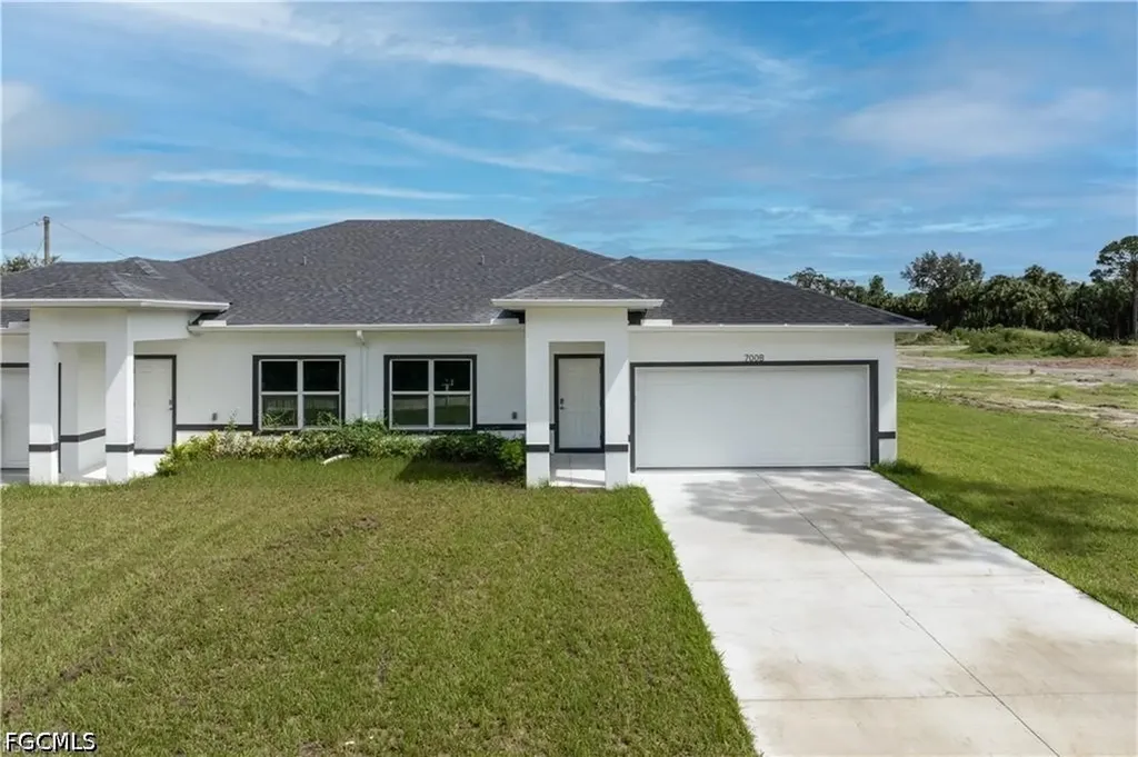 702 Broadway Avenue Lehigh Acres FL 33972