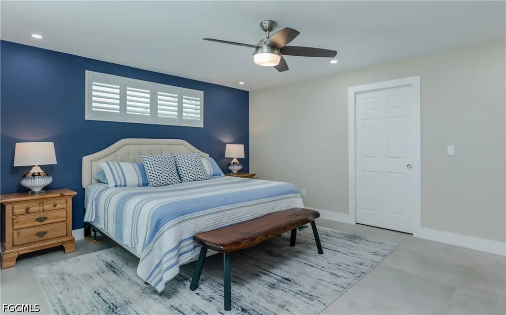 2207 Surfside Boulevard Cape Coral FL 33991