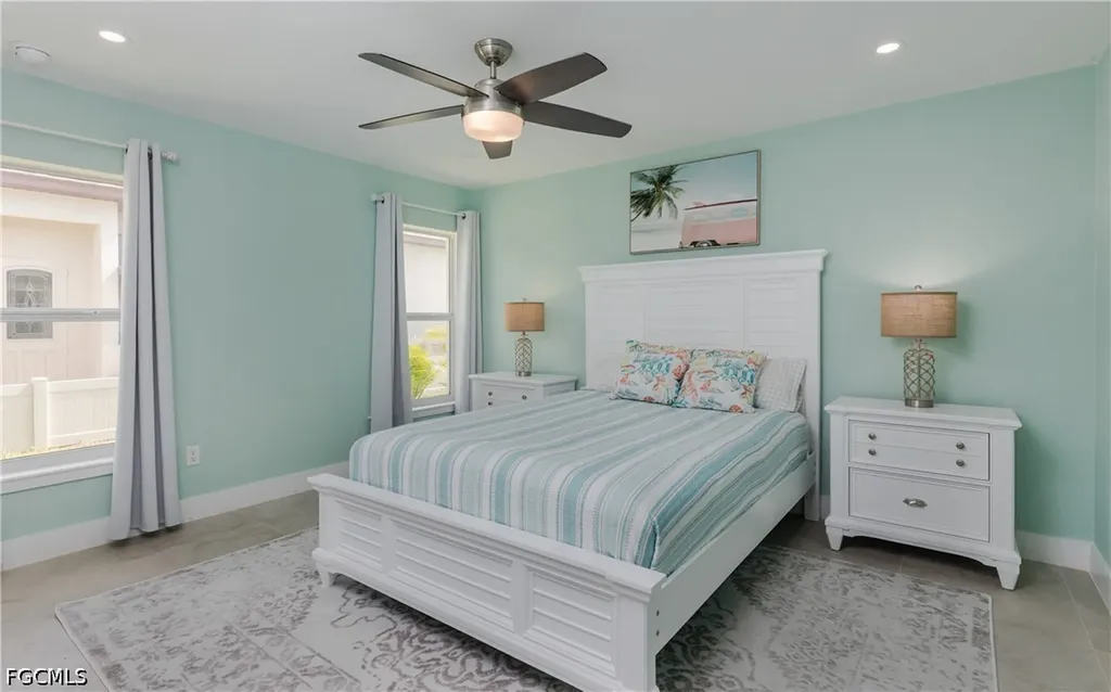 2207 Surfside Boulevard Cape Coral FL 33991