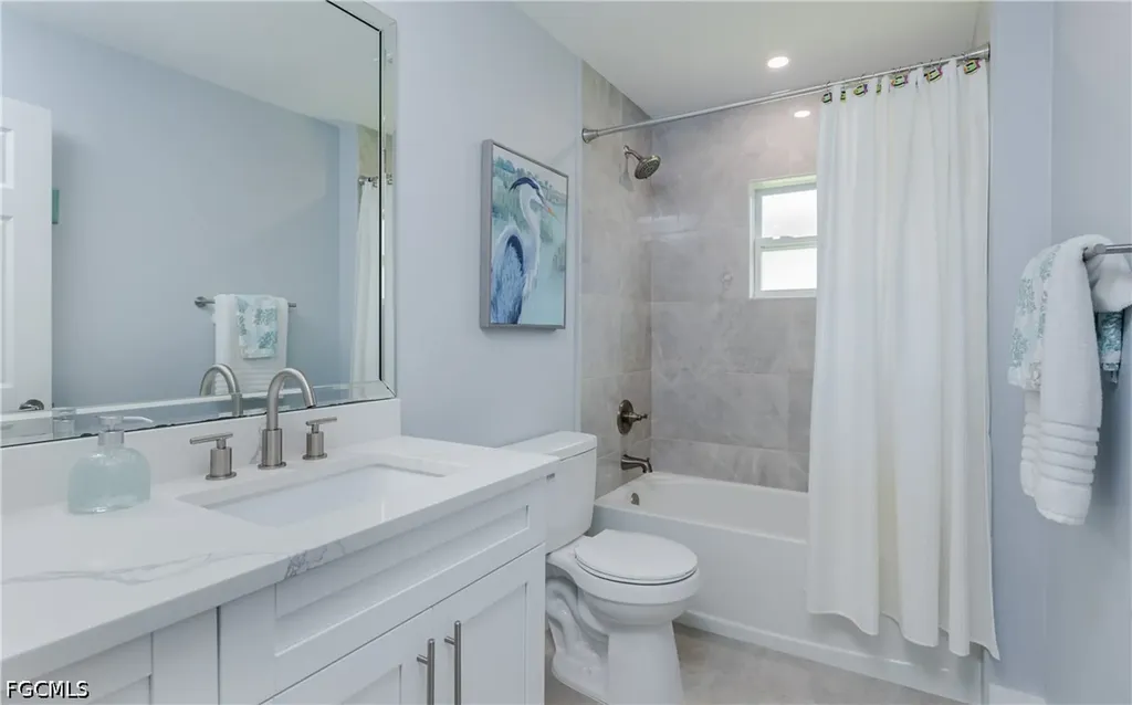 2207 Surfside Boulevard Cape Coral FL 33991