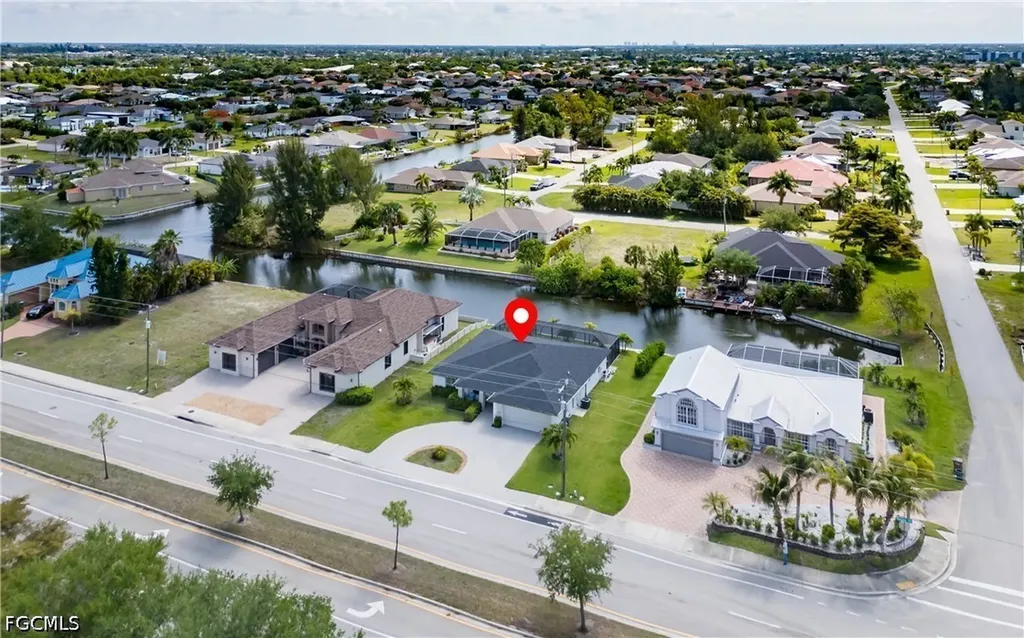 2207 Surfside Boulevard Cape Coral FL 33991