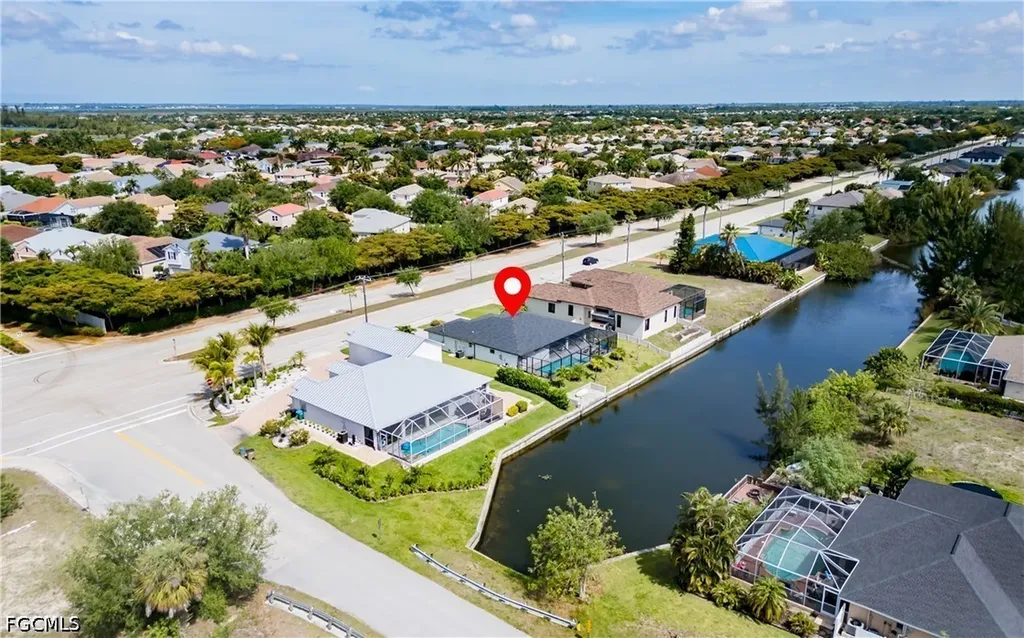 2207 Surfside Boulevard Cape Coral FL 33991