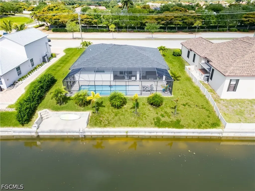 2207 Surfside Boulevard Cape Coral FL 33991