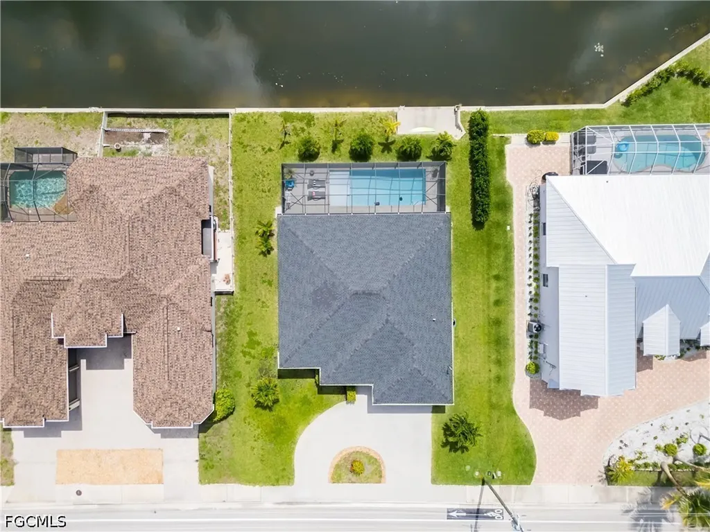2207 Surfside Boulevard Cape Coral FL 33991