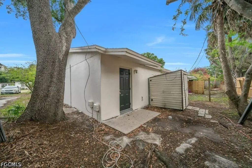 1840 Lafayette Street Fort Myers FL 33901