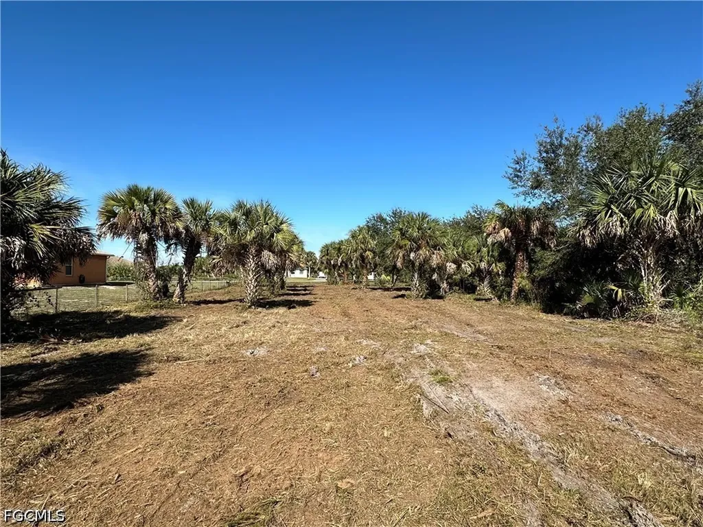 380 39th Avenue NW Naples FL 34120