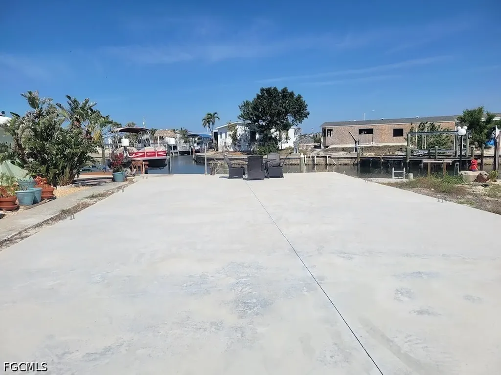 3814 Dewberry Lane St. James City FL 33956