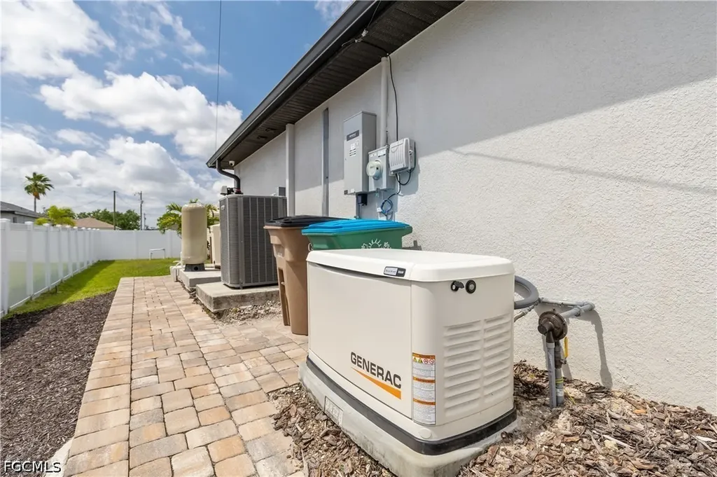 402 NW 18th Terrace Cape Coral FL 33993