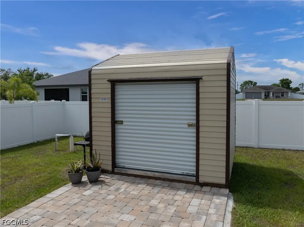 402 NW 18th Terrace Cape Coral FL 33993