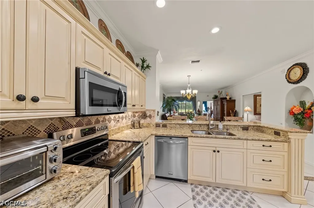 8239 Parkstone Place Naples FL 34120