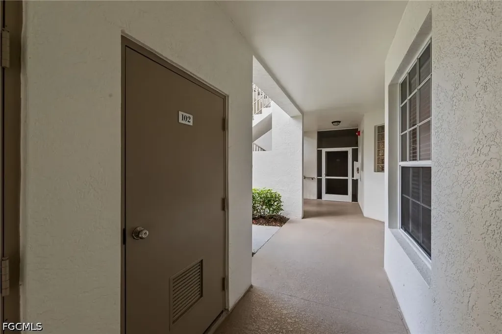 8239 Parkstone Place Naples FL 34120