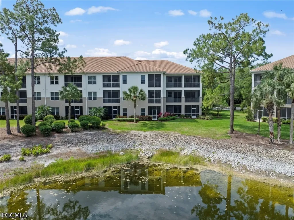 8239 Parkstone Place Naples FL 34120
