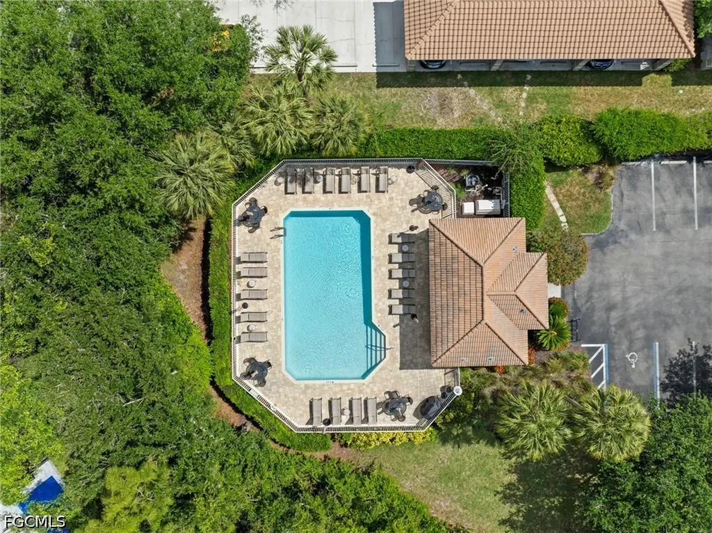 8239 Parkstone Place Naples FL 34120