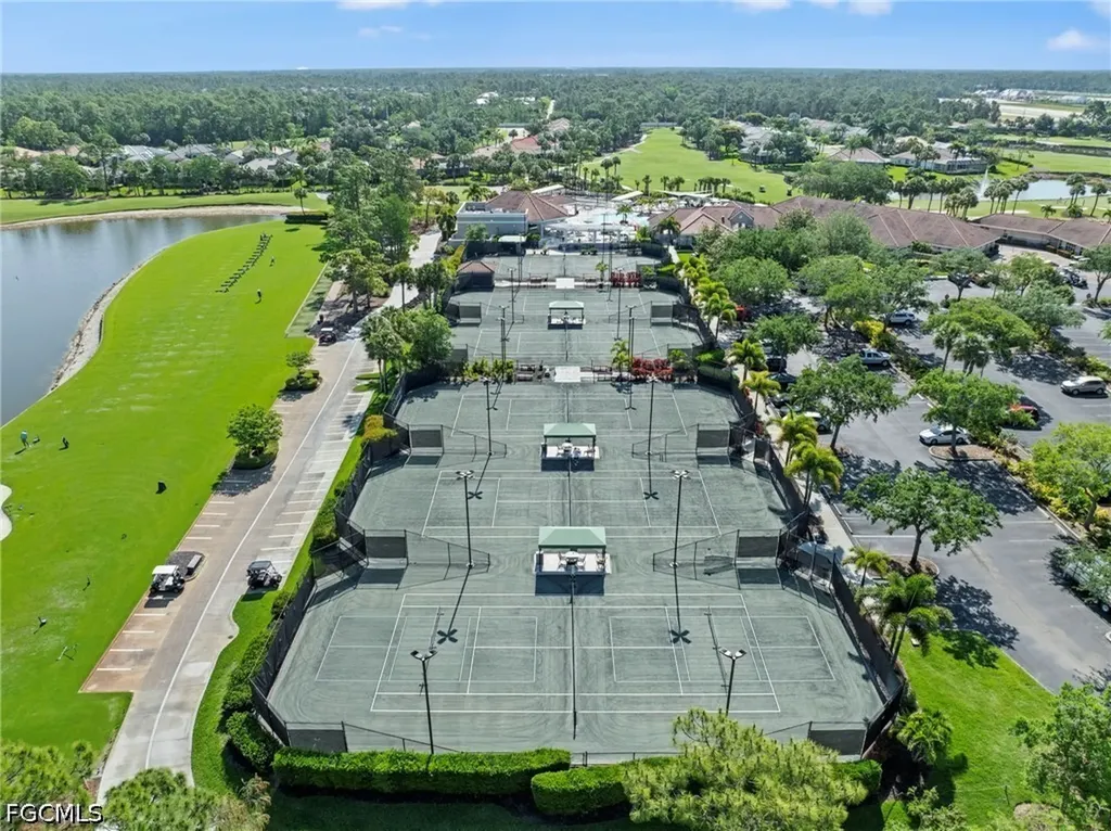 8239 Parkstone Place Naples FL 34120