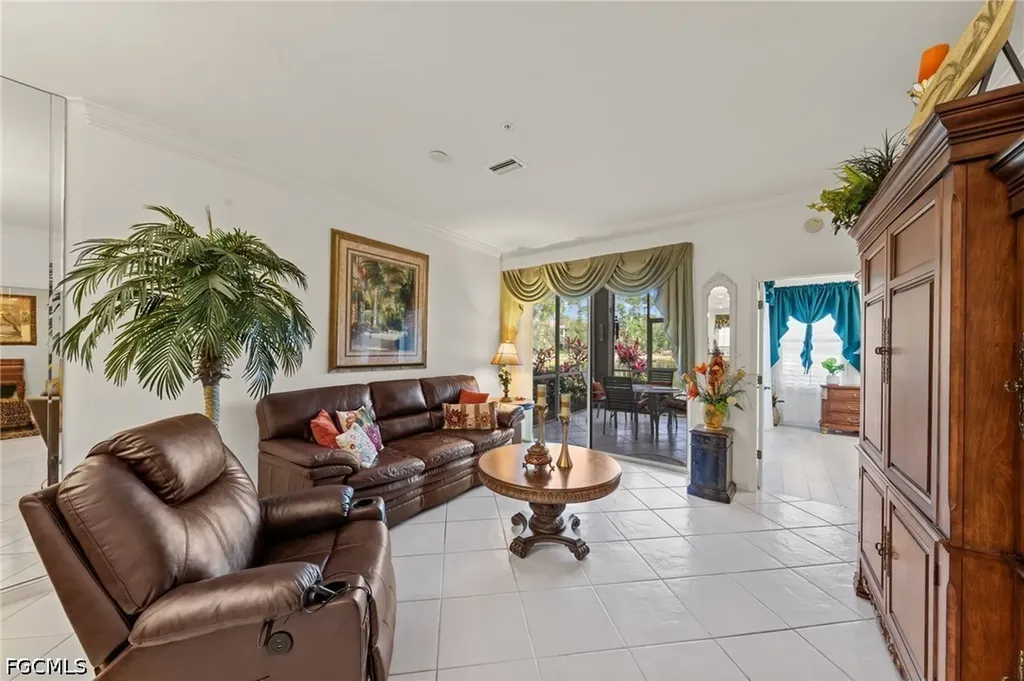 8239 Parkstone Place Naples FL 34120