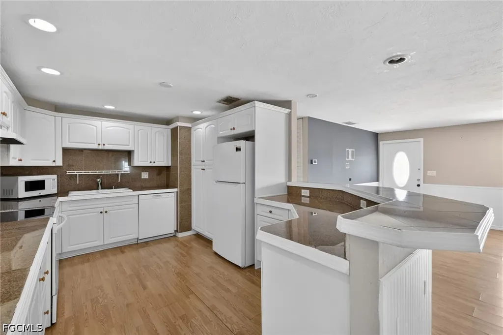 2623 NE 22nd Avenue Cape Coral FL 33909