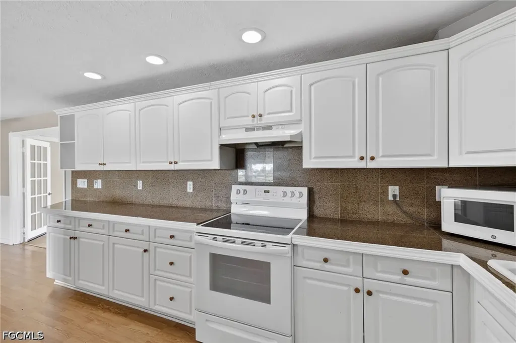 2623 NE 22nd Avenue Cape Coral FL 33909