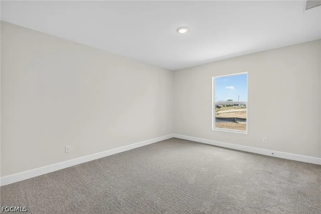 2116 NW 3rd Avenue Cape Coral FL 33993