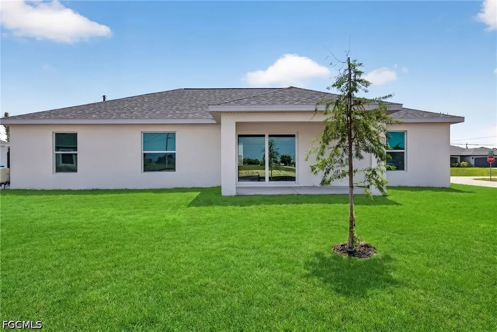 2116 NW 3rd Avenue Cape Coral FL 33993
