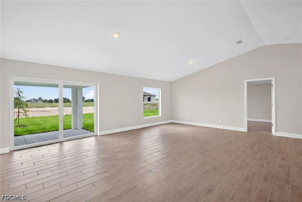 2116 NW 3rd Avenue Cape Coral FL 33993