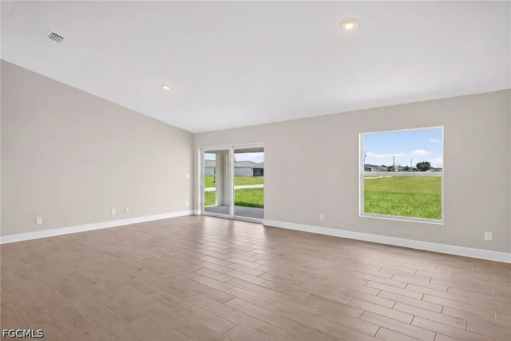 2116 NW 3rd Avenue Cape Coral FL 33993