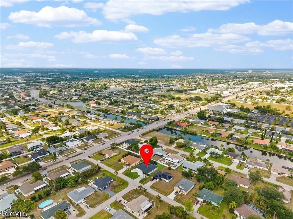 13 SE 20th Place Cape Coral FL 33990