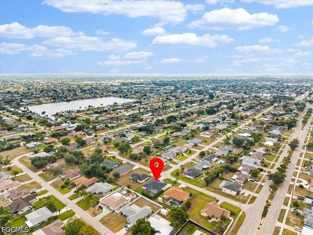 13 SE 20th Place Cape Coral FL 33990