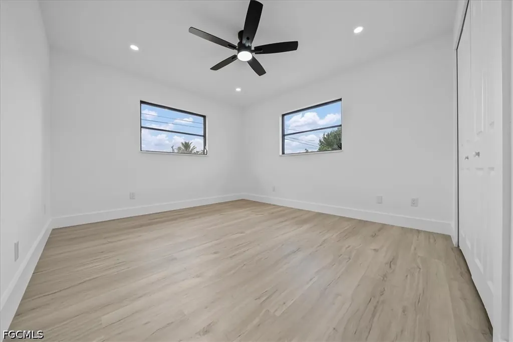 13 SE 20th Place Cape Coral FL 33990