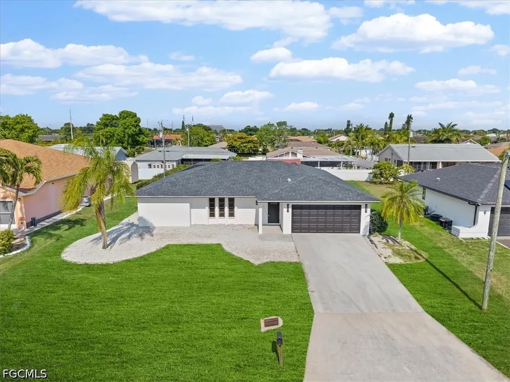 13 SE 20th Place Cape Coral FL 33990