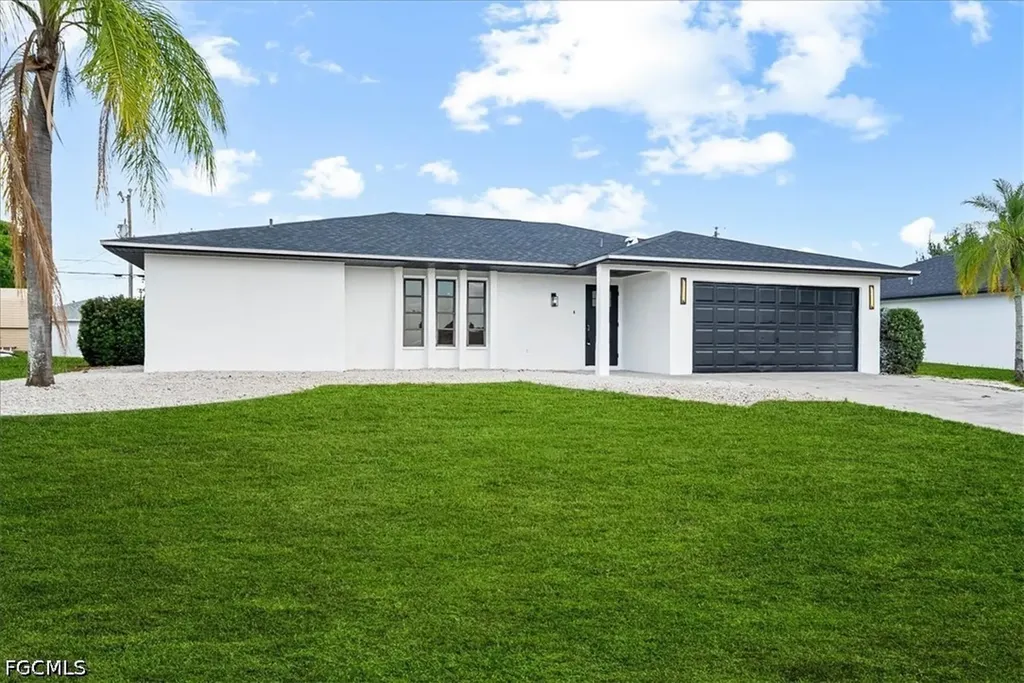 13 SE 20th Place Cape Coral FL 33990
