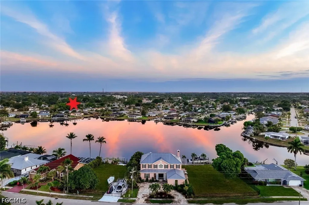 4530 Vinsetta Avenue North Fort Myers FL 33903