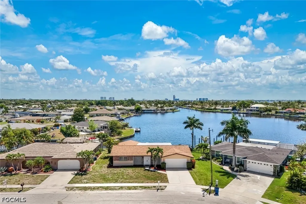 4530 Vinsetta Avenue North Fort Myers FL 33903