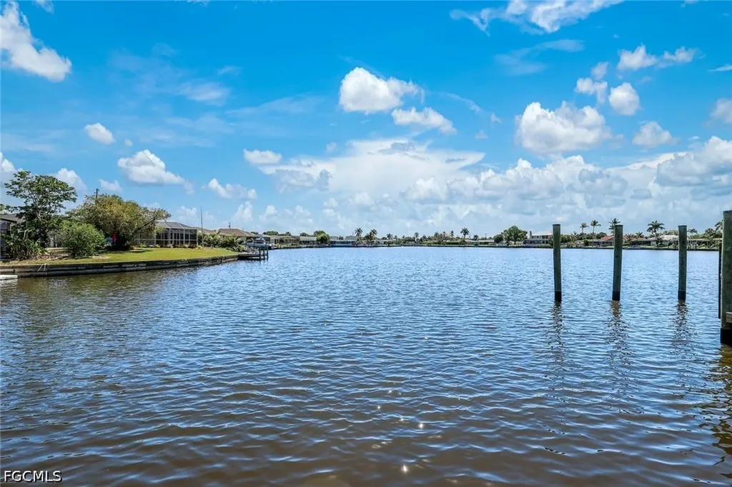 4530 Vinsetta Avenue North Fort Myers FL 33903