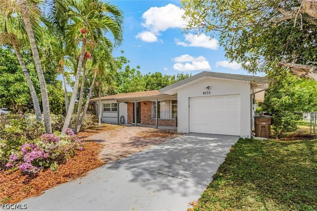 4033 Country Club Boulevard Cape Coral FL 33904