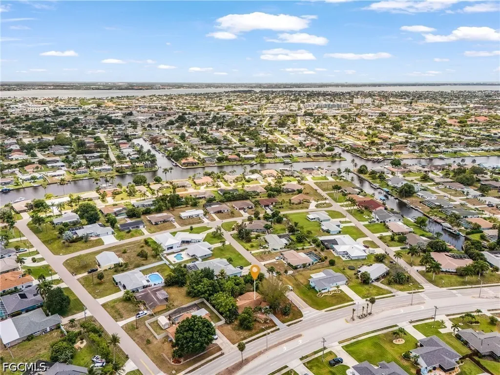 4033 Country Club Boulevard Cape Coral FL 33904