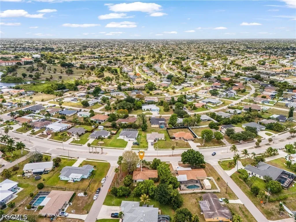 4033 Country Club Boulevard Cape Coral FL 33904