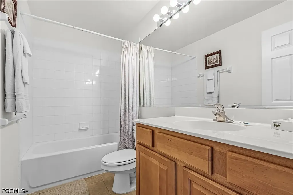 9044 Shadow Glen Way Fort Myers FL 33913