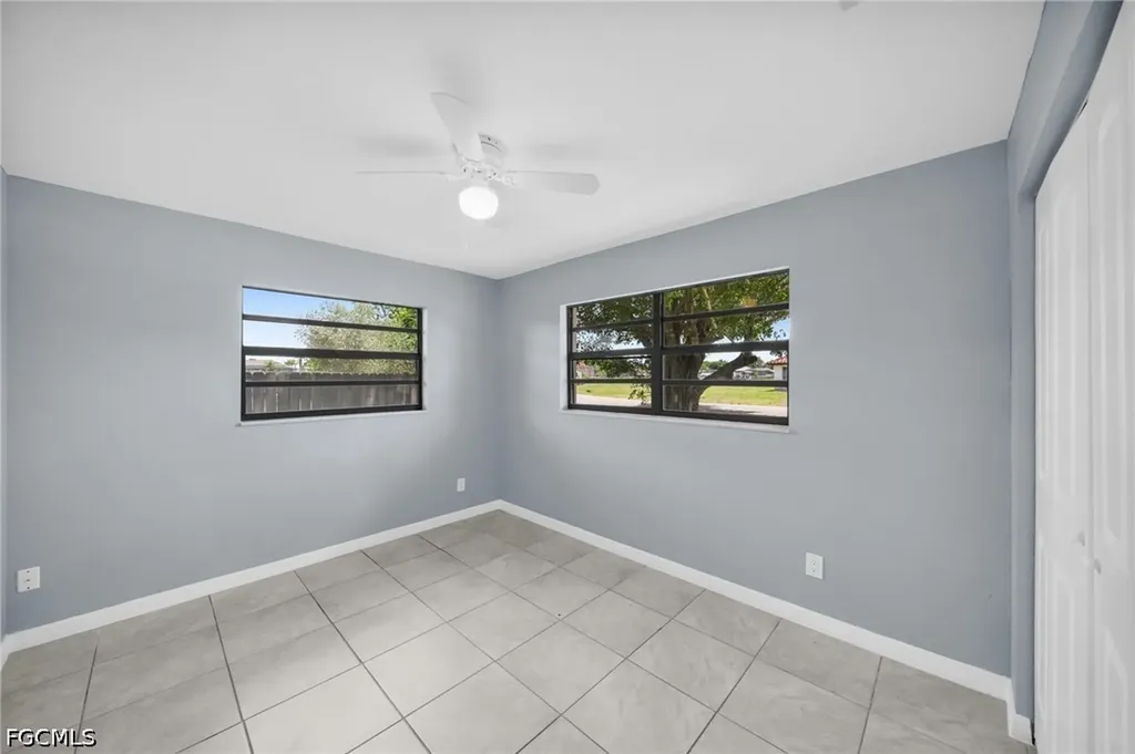 2085 E Tobago Circle Fort Myers FL 33905