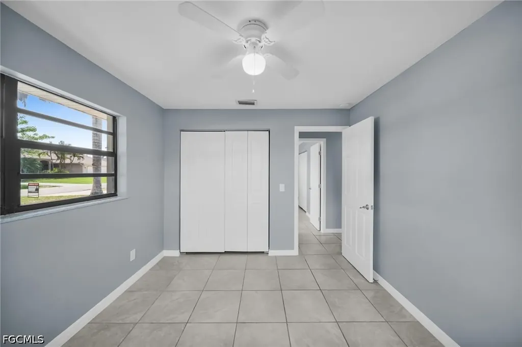2085 E Tobago Circle Fort Myers FL 33905
