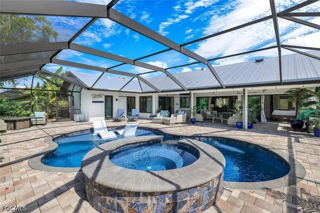 2610 SW 46th Terrace Cape Coral FL 33914