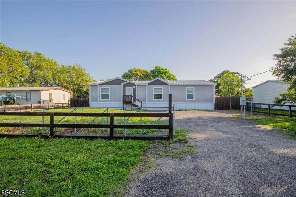 1580 Ridgdill Road Clewiston FL 33440