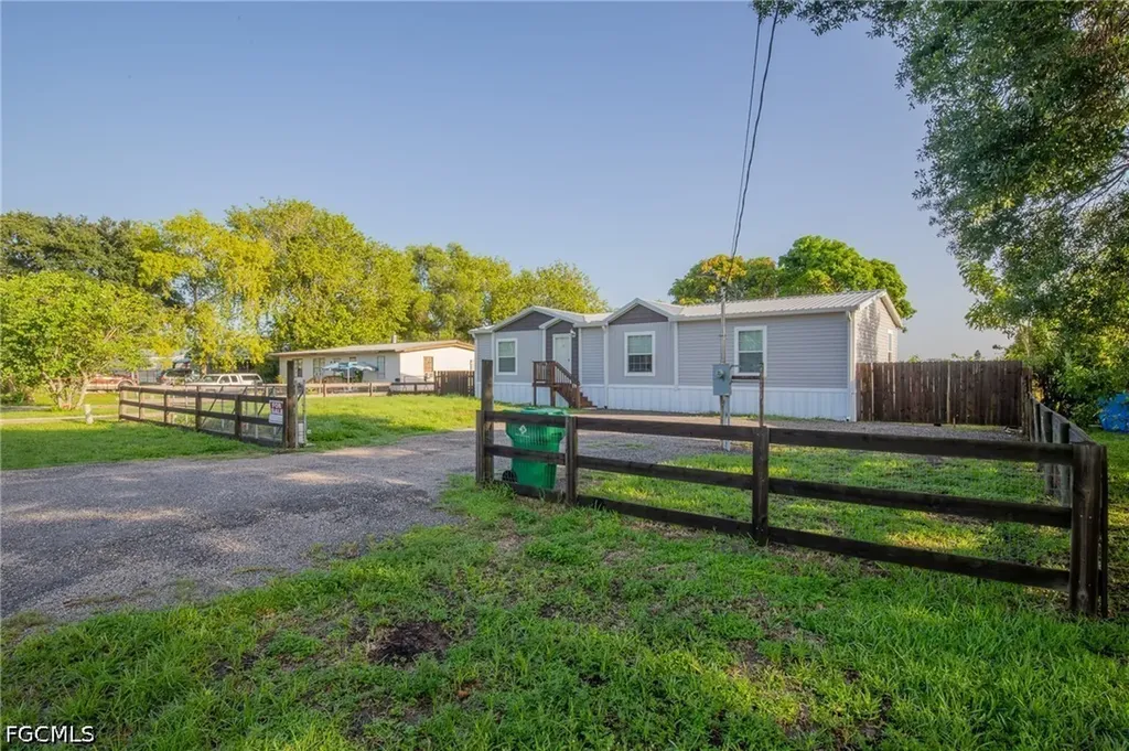 1580 Ridgdill Road Clewiston FL 33440