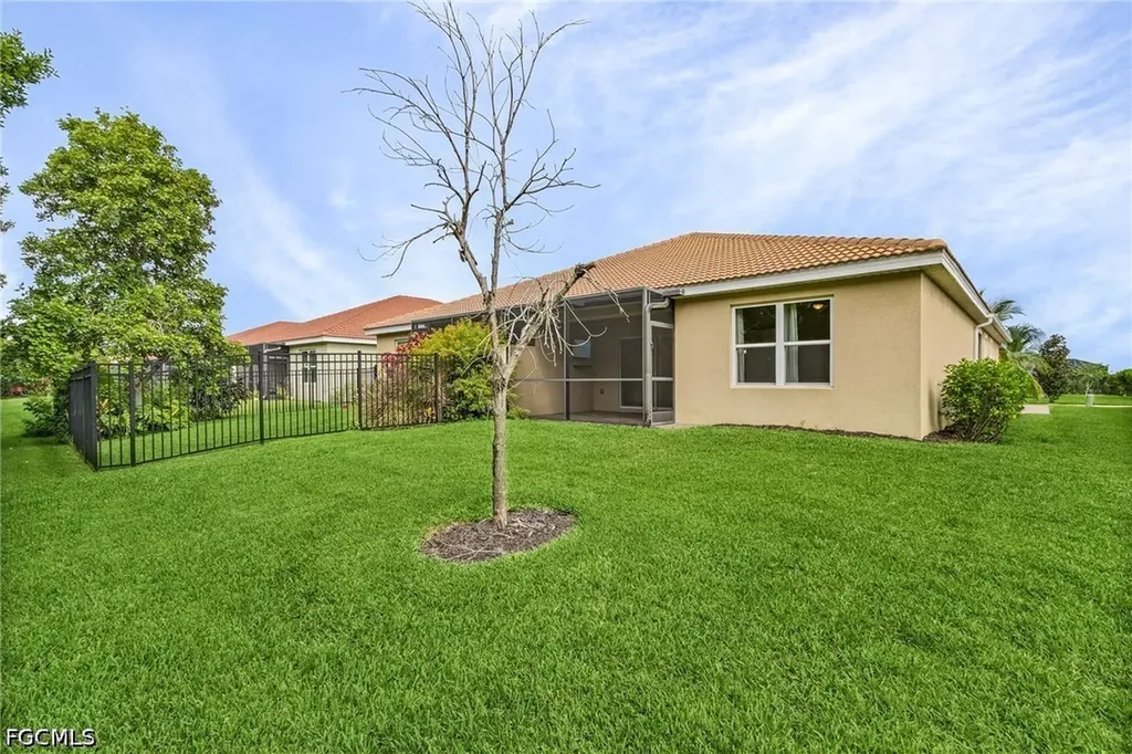4298 Dutchess Park Road Fort Myers FL 33916